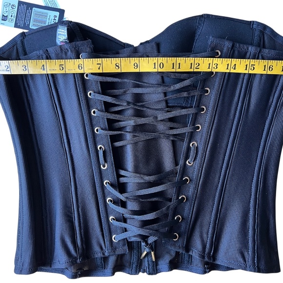 Boss Babe Essential Black Corset with detachable sleeves and garters “BNWT” - Picture 2 of 6